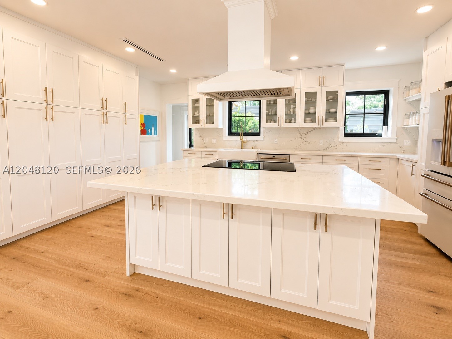 4455 N Bay Rd Miami Beach, FL 33140