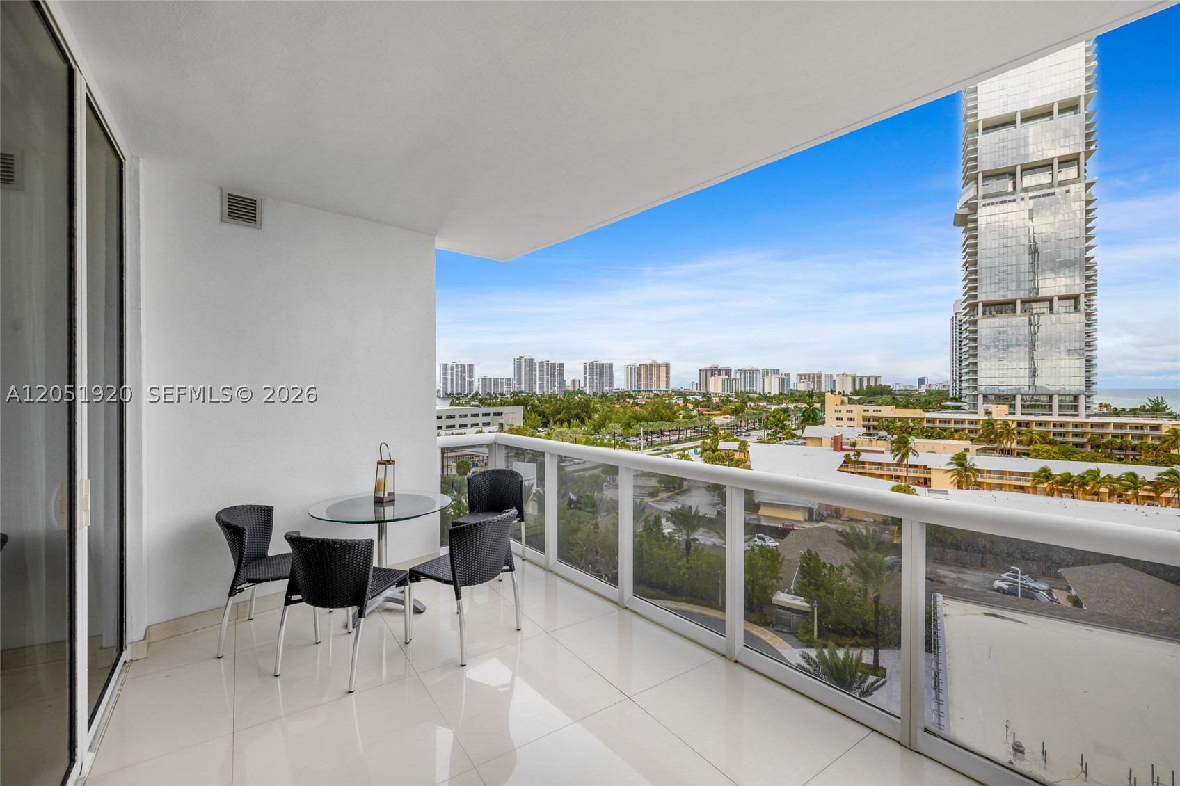 image Trump Royale30