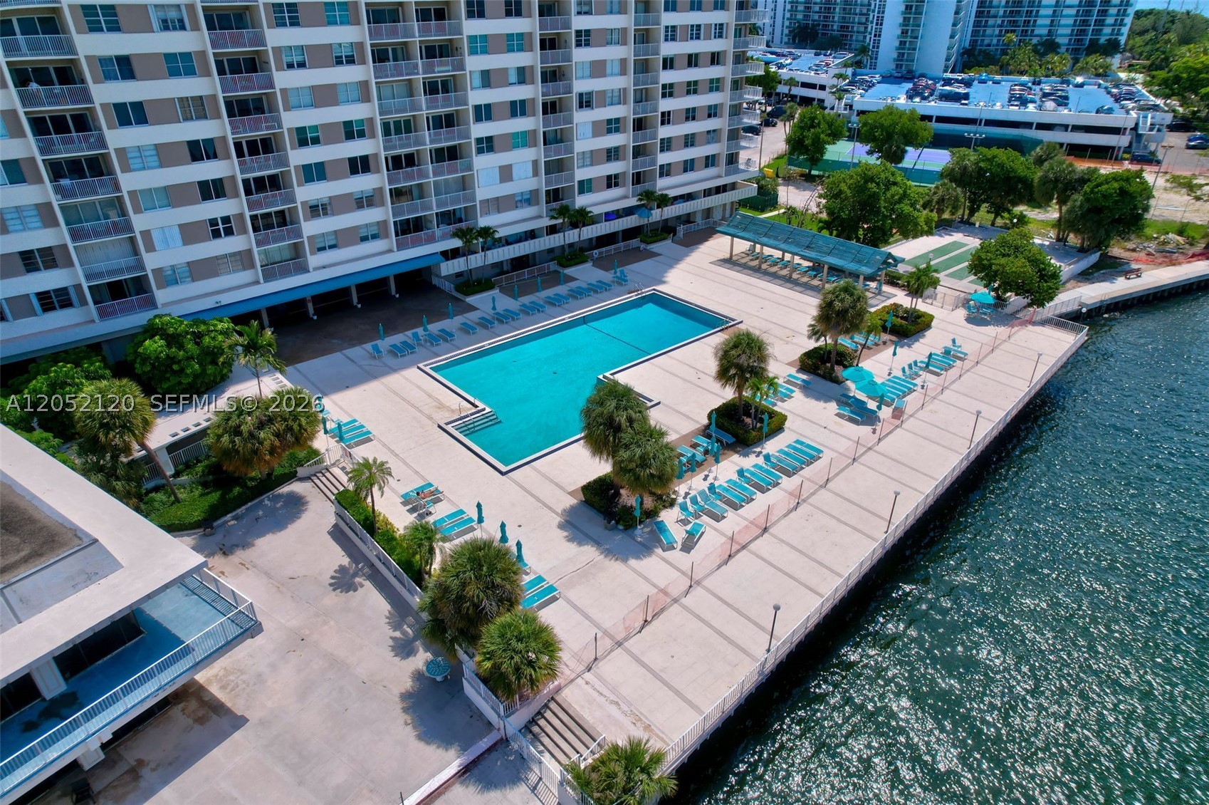 image Arlen House Condo28