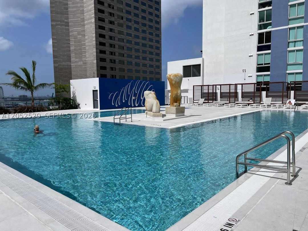 image One Miami East25