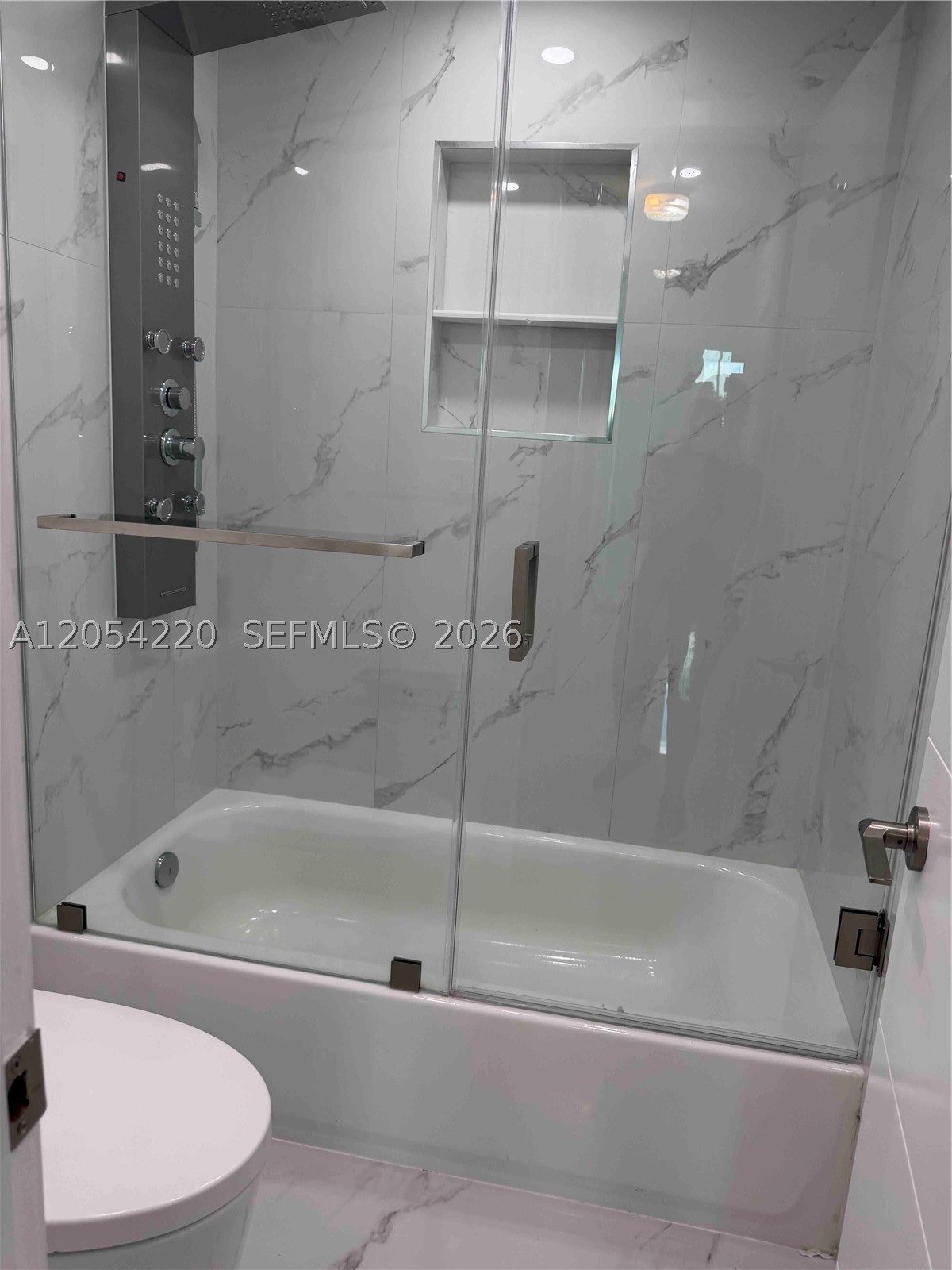image Arlen House West23