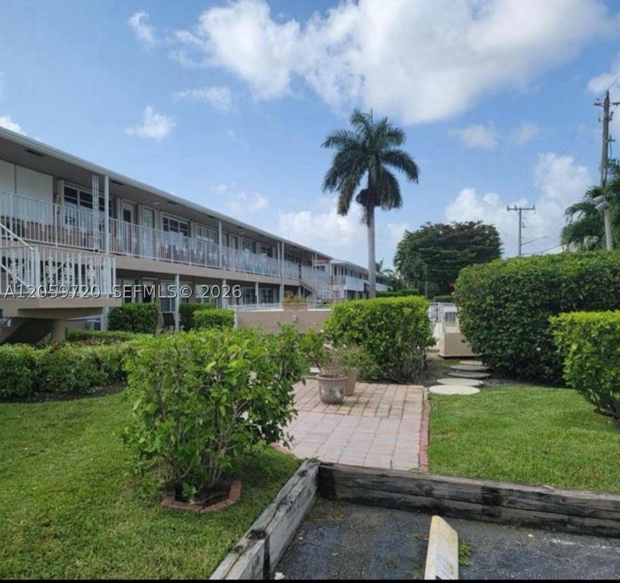 500 Layne Blvd #14