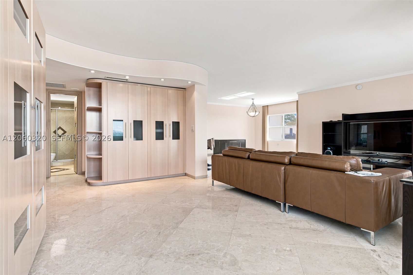 image Arlen House West14