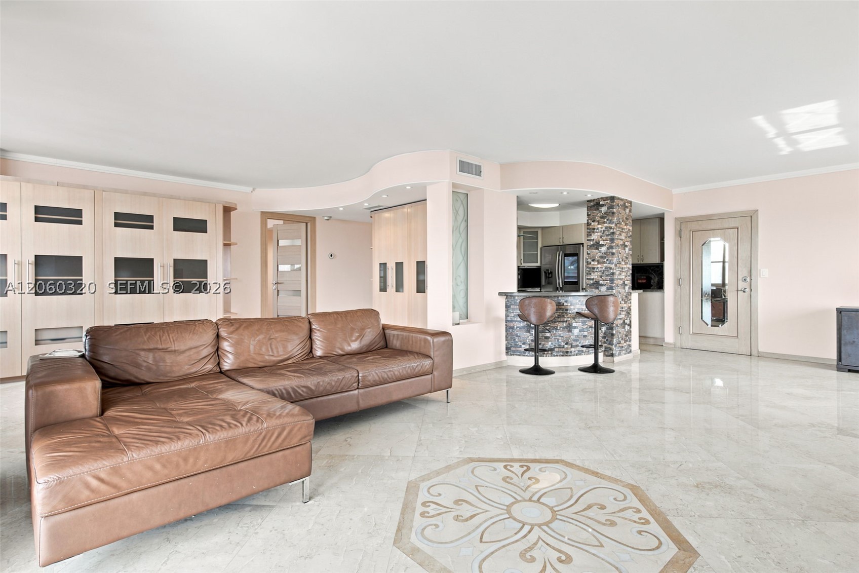 image Arlen House West4