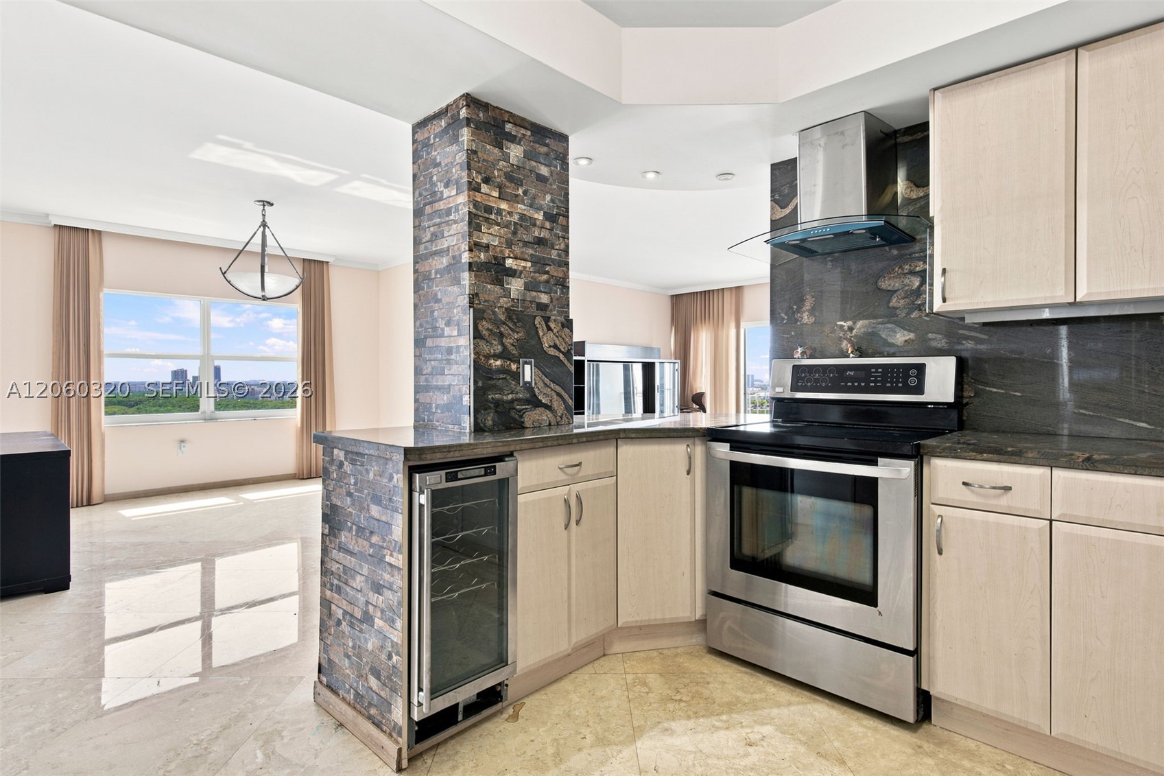 image Arlen House West5
