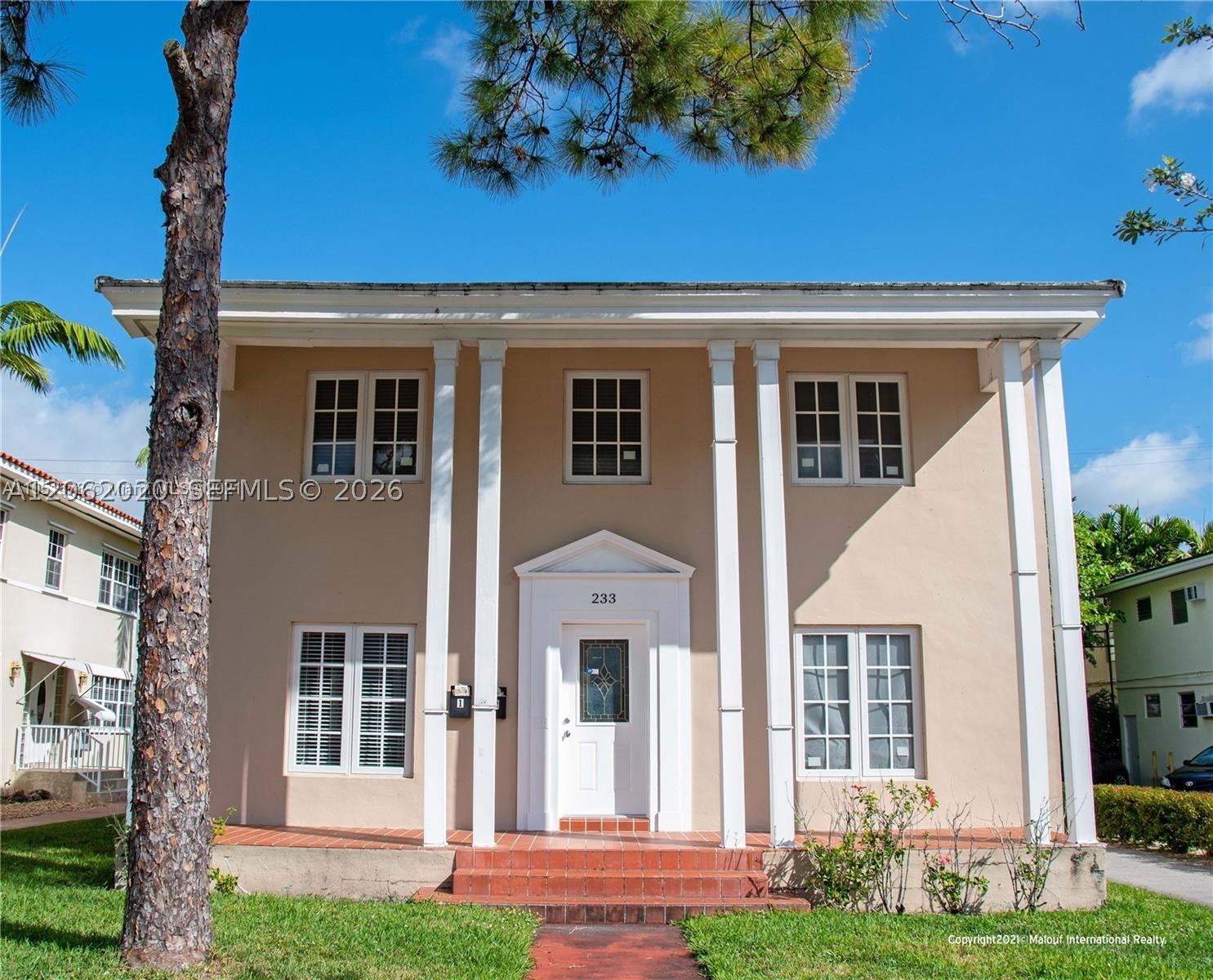 233 Madeira Ave #2