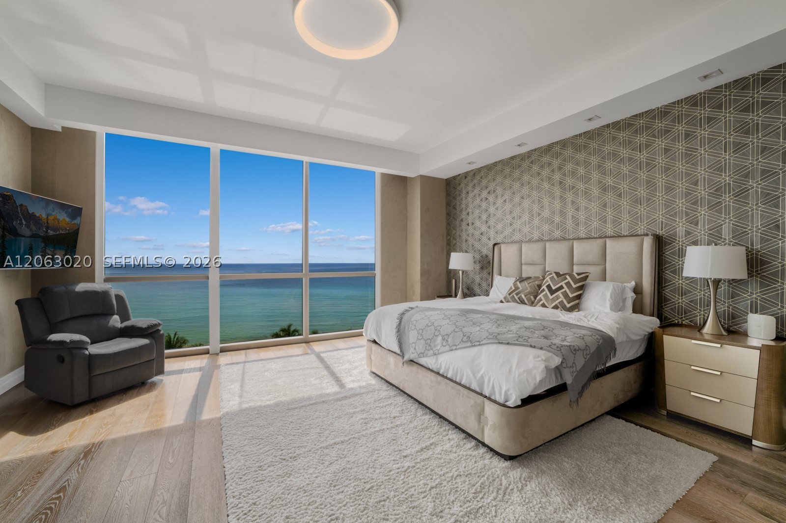 image The Mansions at Acqualina23