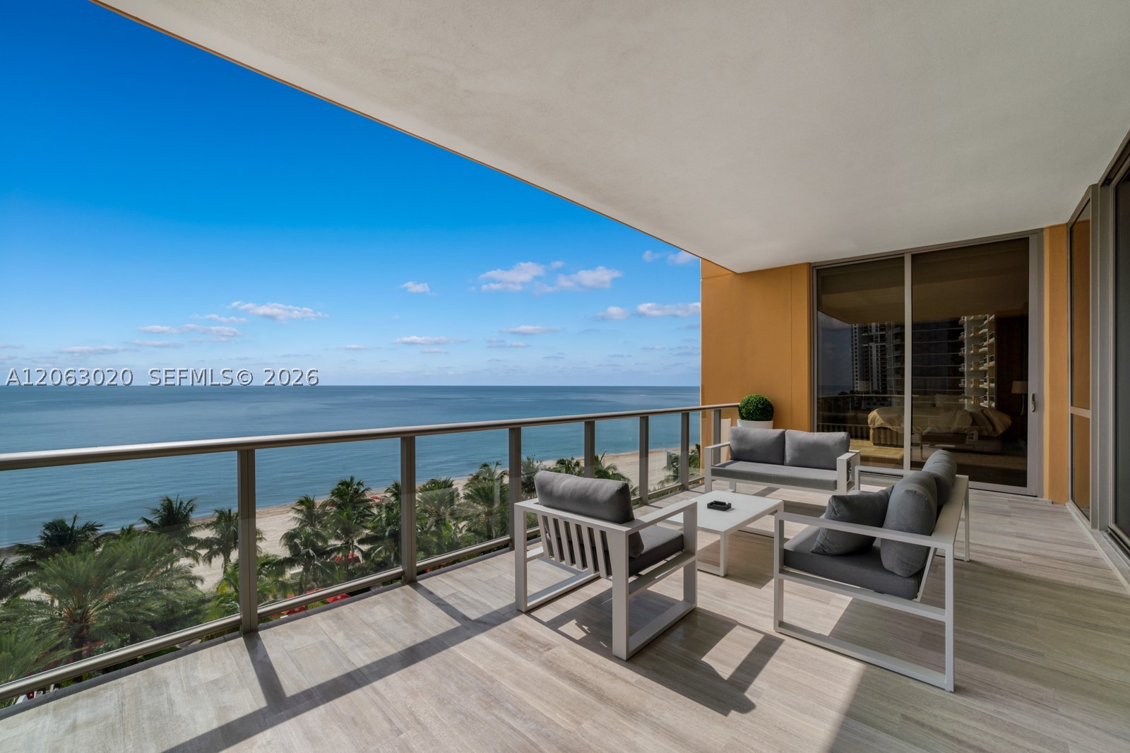 image The Mansions at Acqualina35
