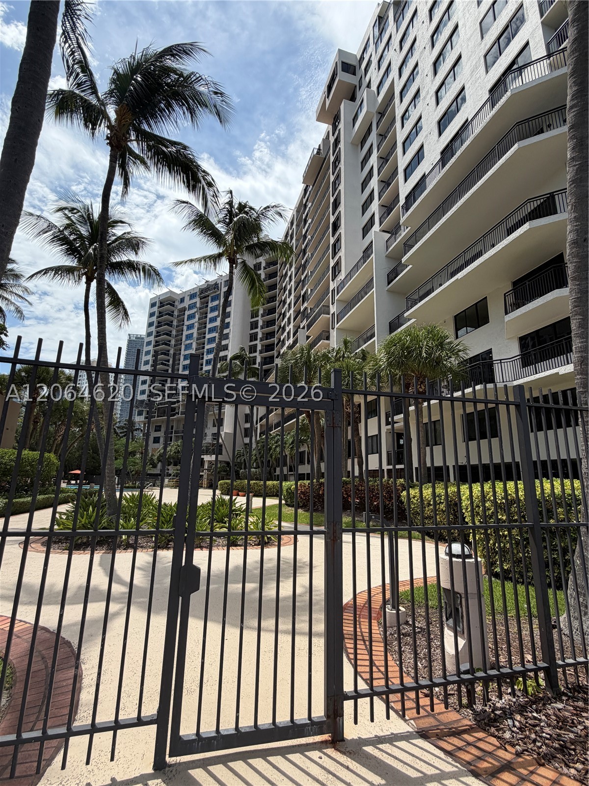 image Brickell Key Two9