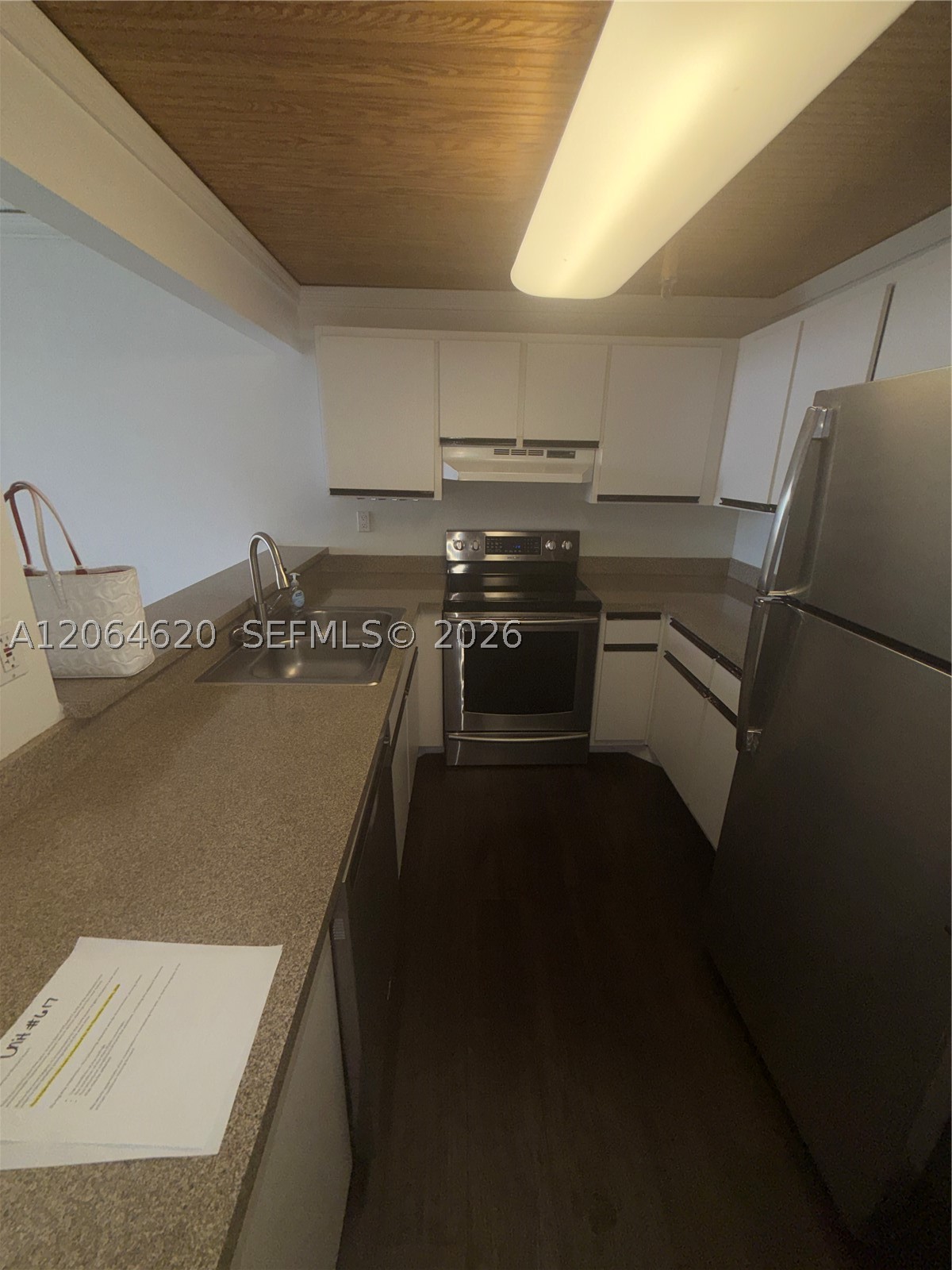 image Brickell Key Two28