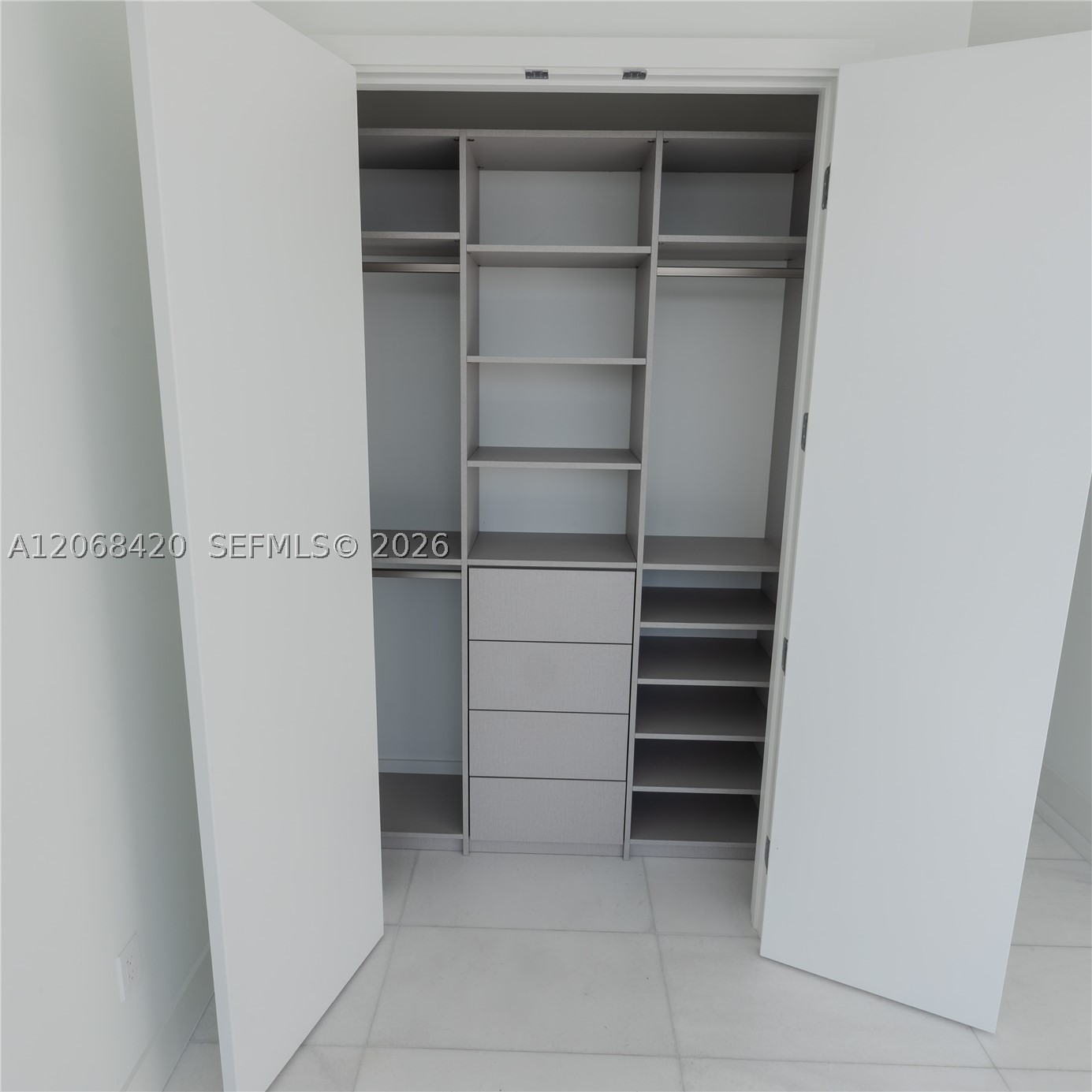image Una Residences9