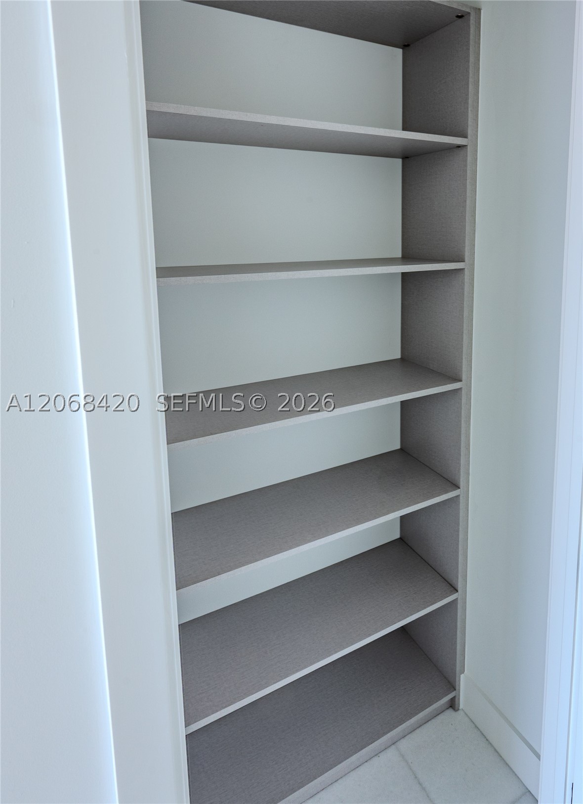 image Una Residences10