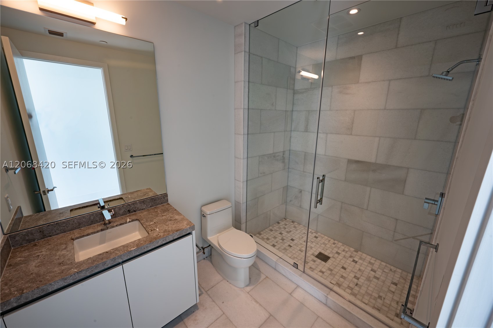 image Una Residences22