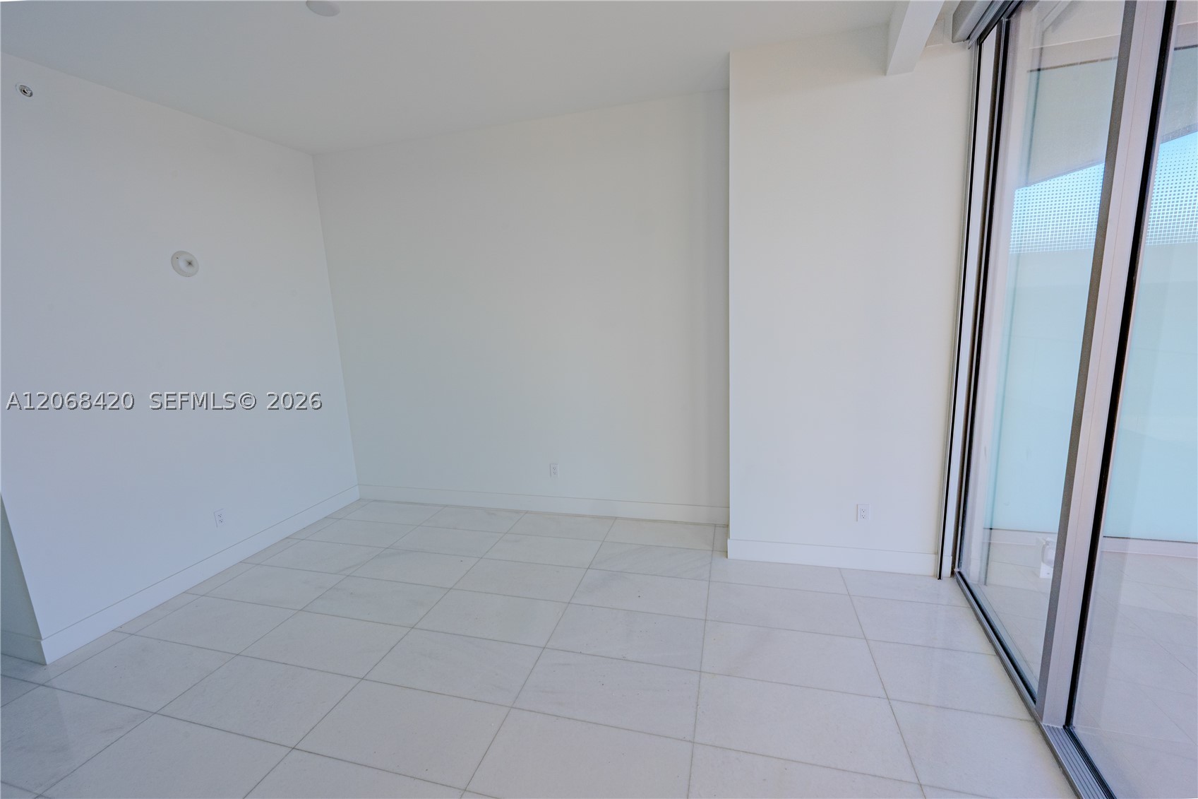image Una Residences25