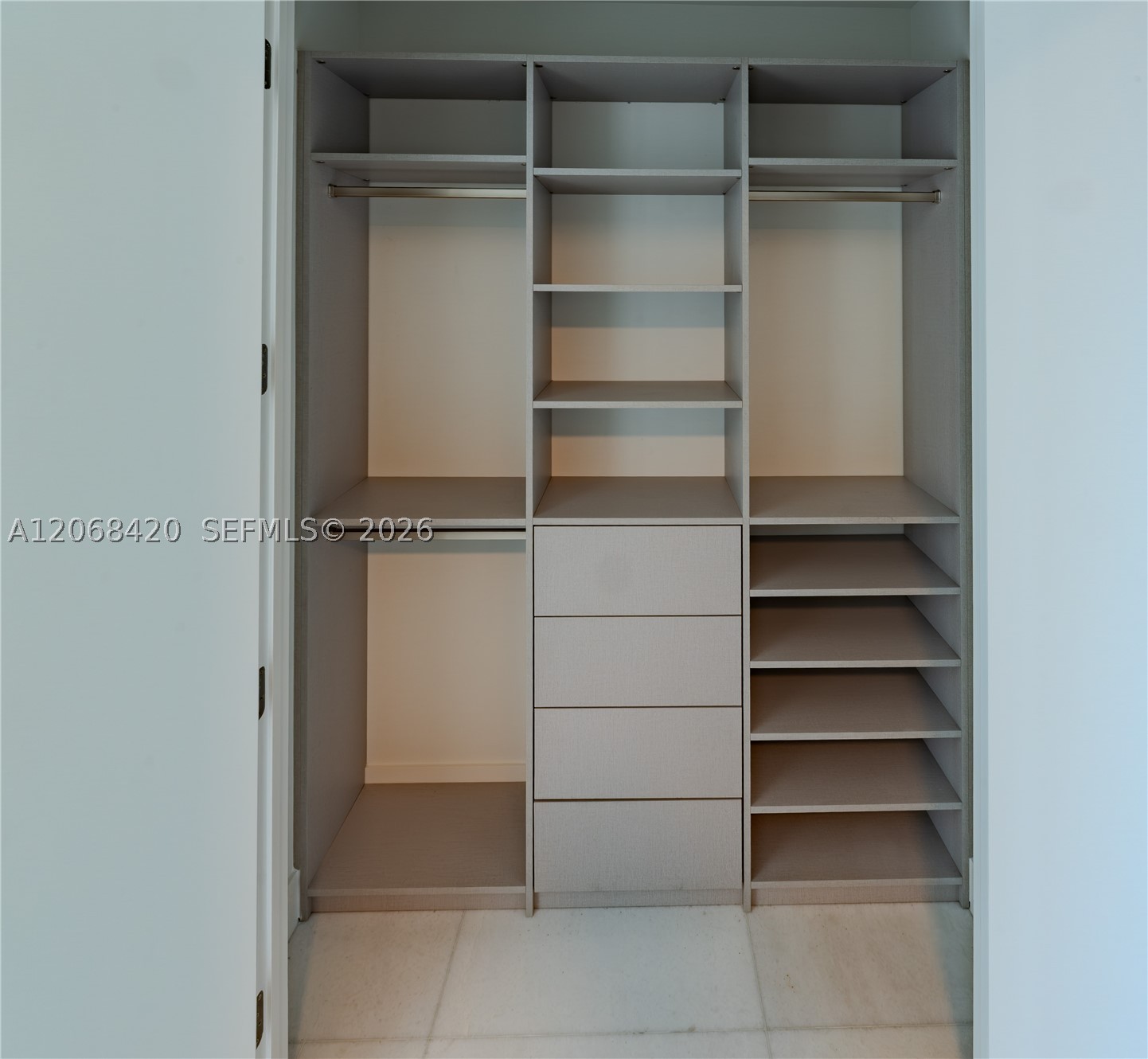 image Una Residences27