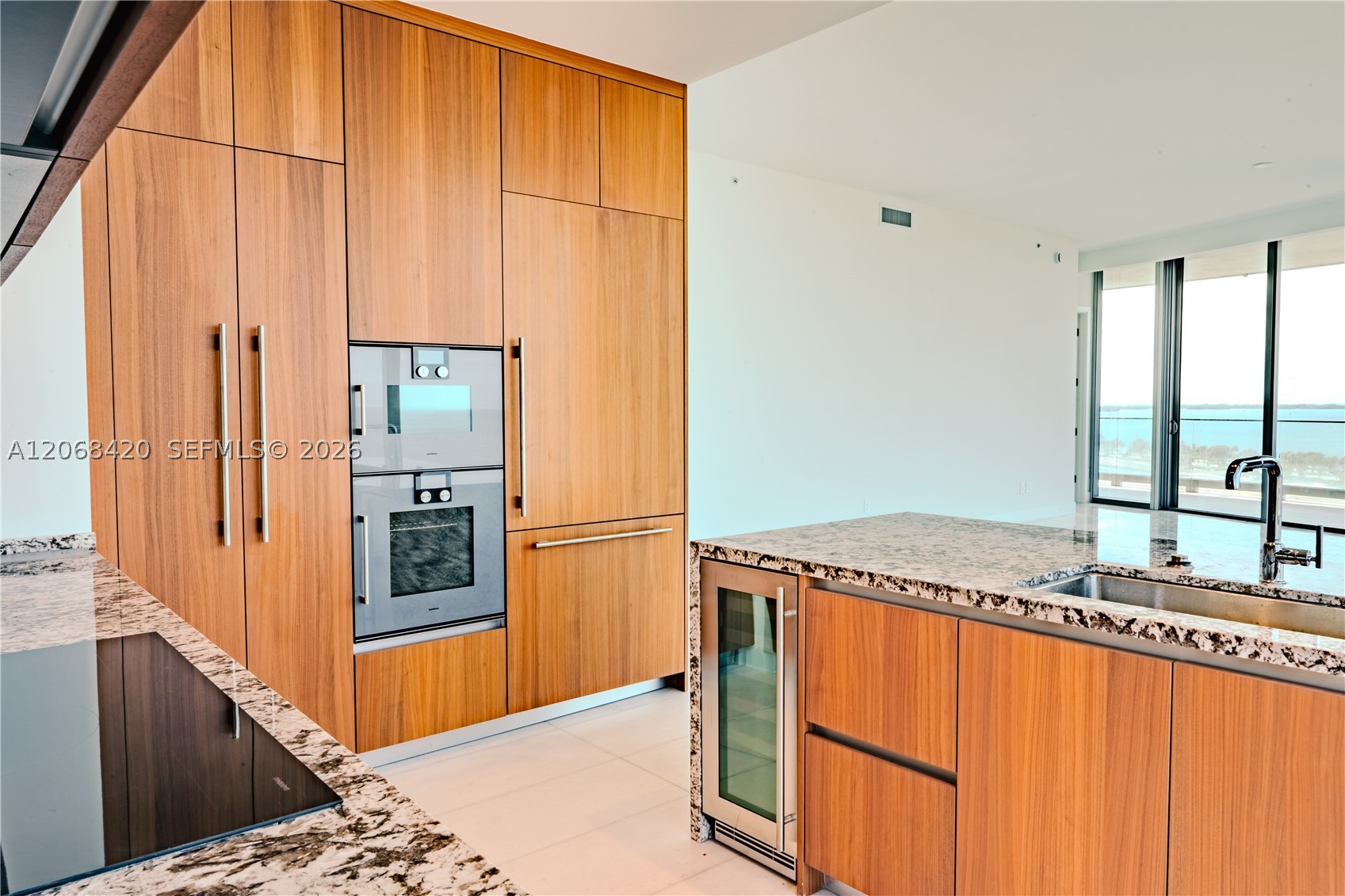 image Una Residences3