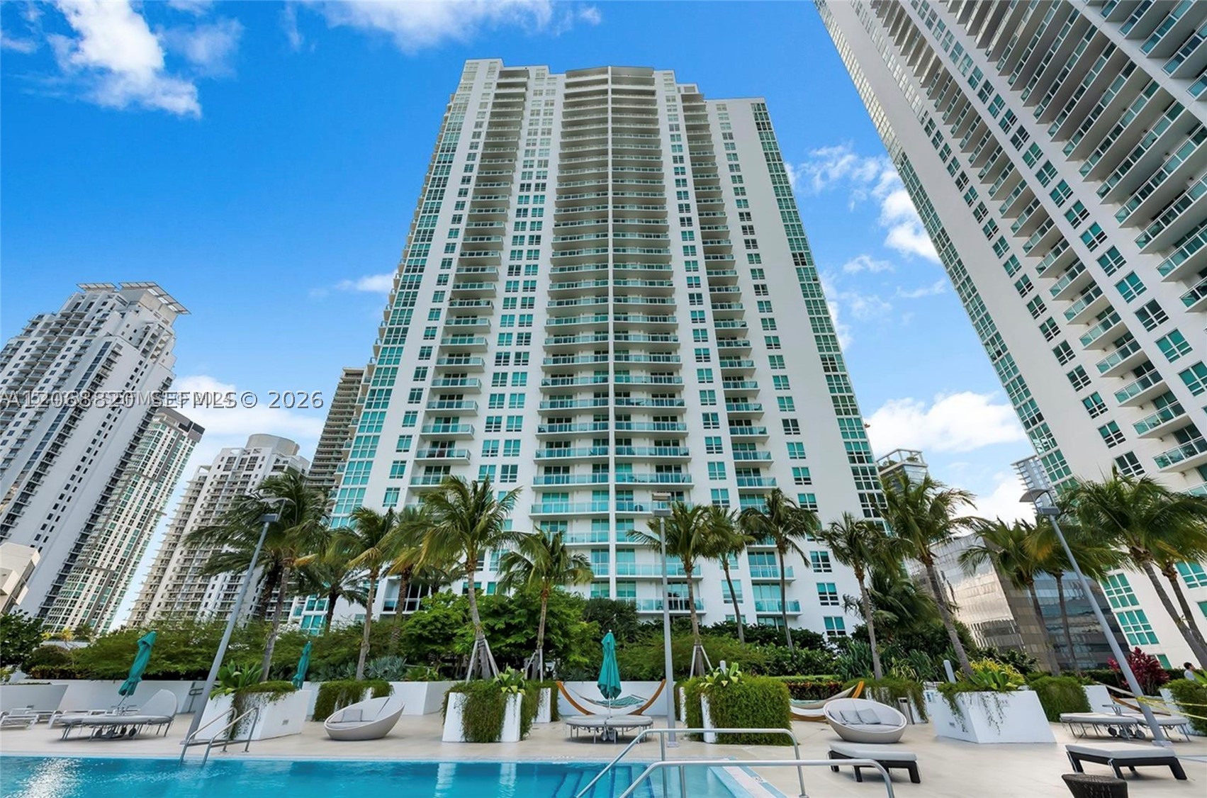 951 Brickell Ave #1106