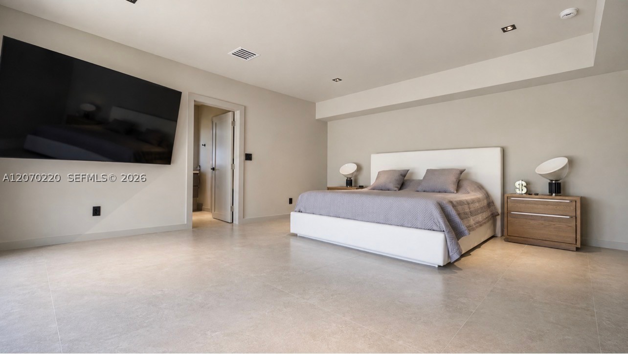 2155 SW 25th Ter Miami, FL 33133