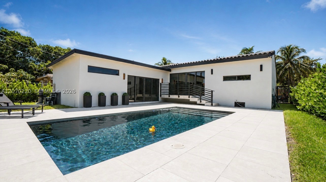 2155 SW 25th Ter Miami, FL 33133