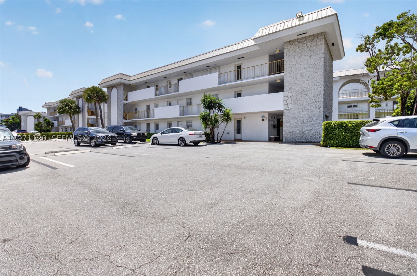5501 NW 2nd Ave #106