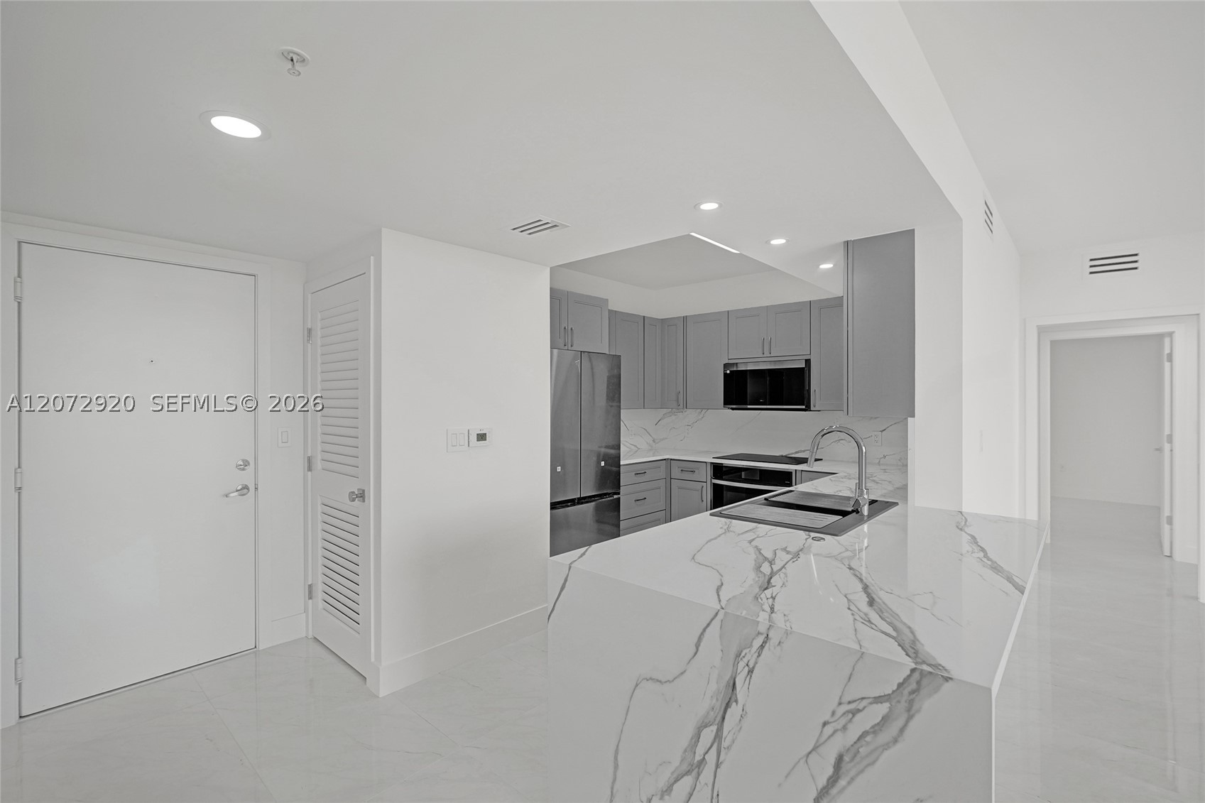2775 NE 187th St #514 Aventura, FL 33180