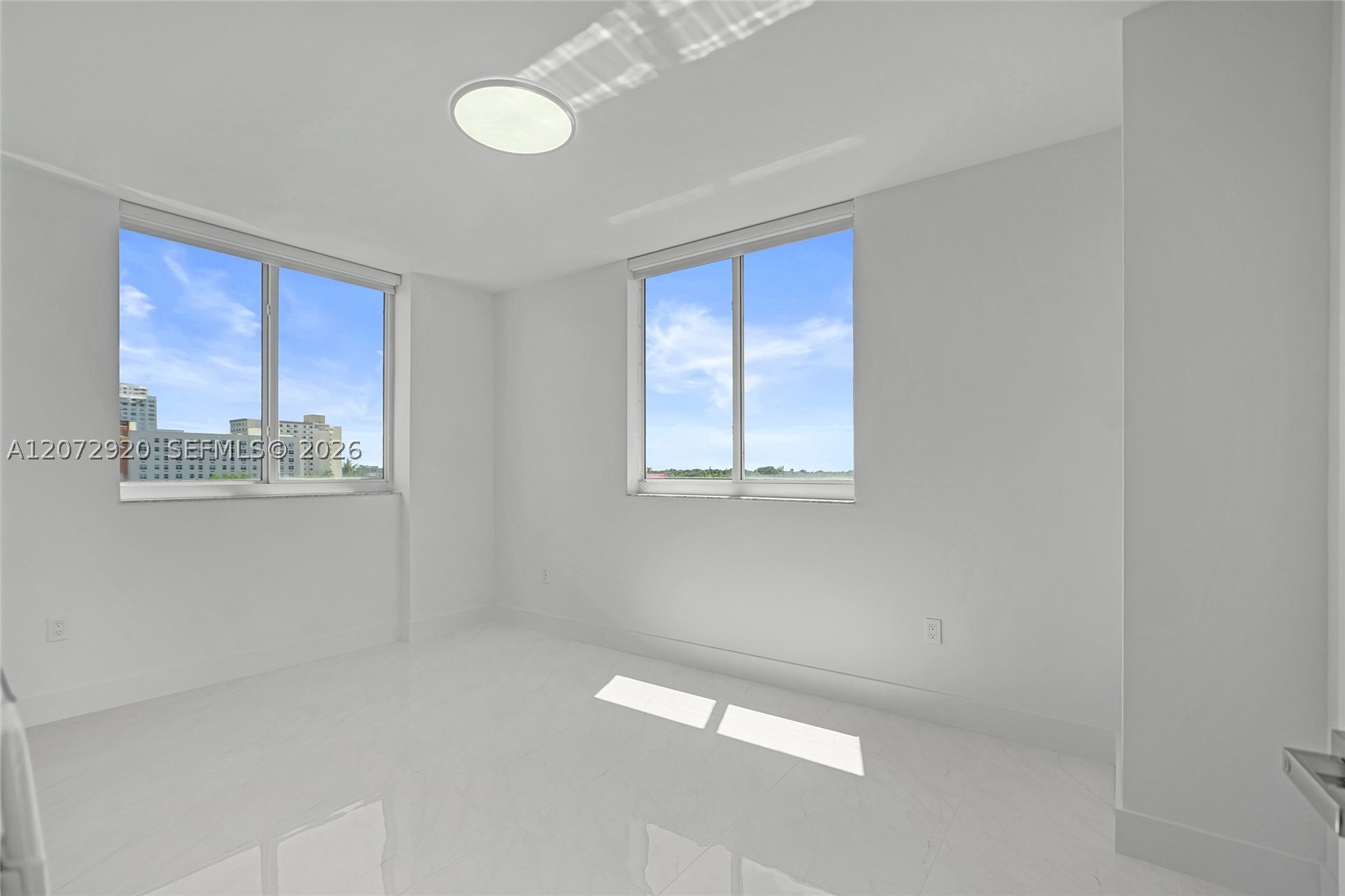 2775 NE 187th St #514 Aventura, FL 33180