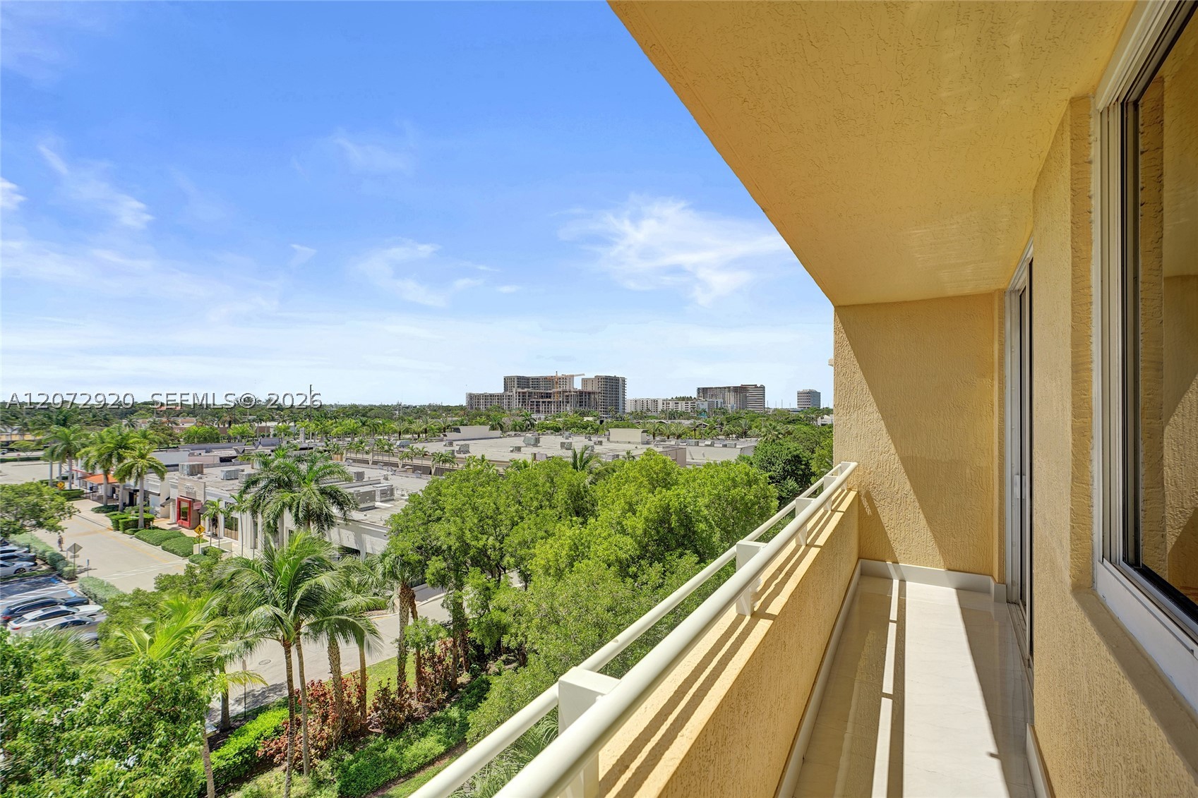 2775 NE 187th St #514 Aventura, FL 33180