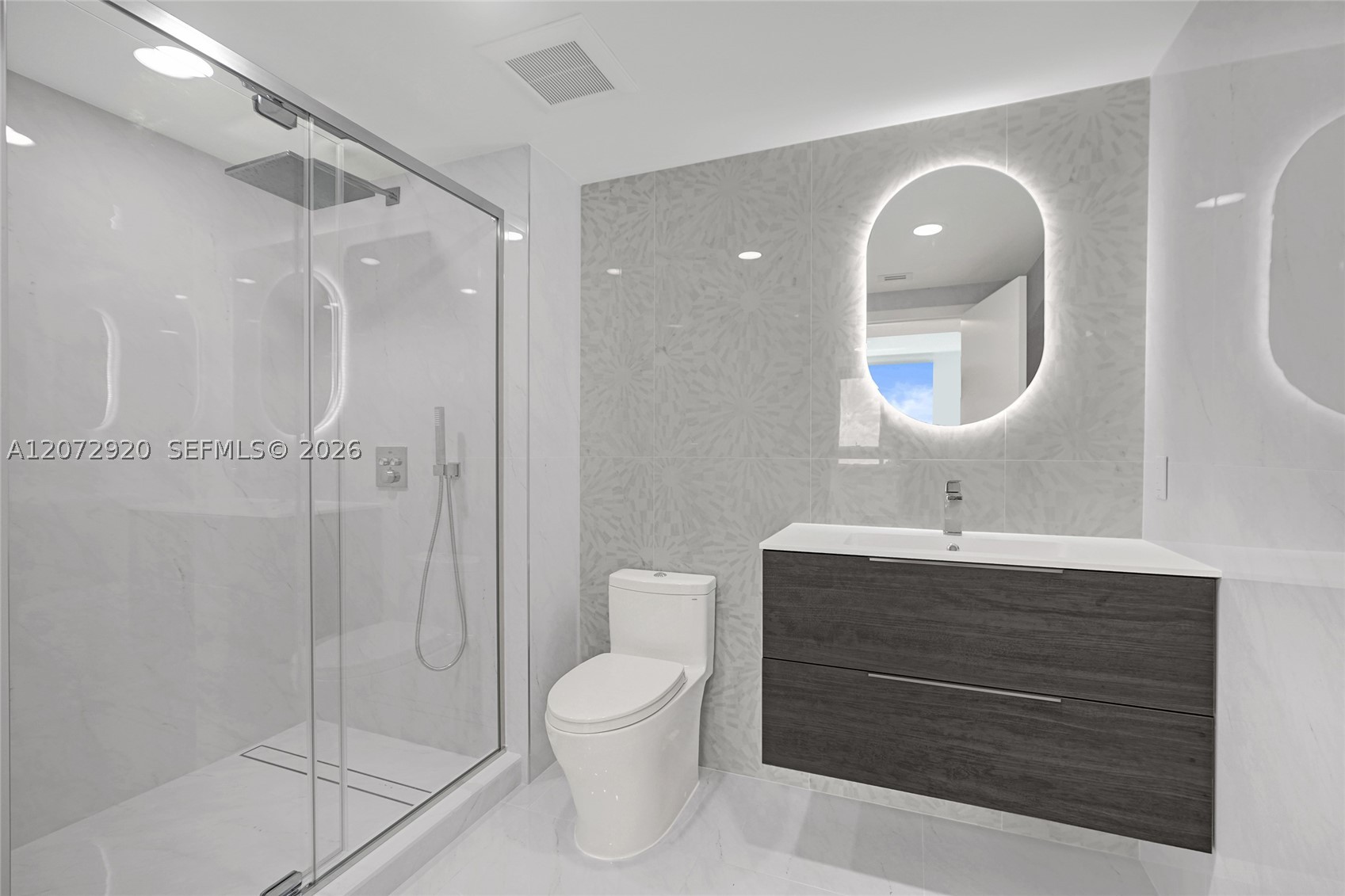 2775 NE 187th St #514 Aventura, FL 33180