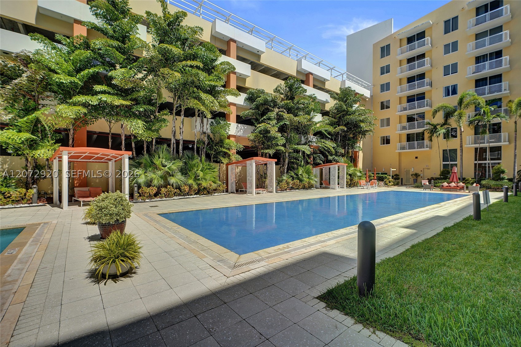 2775 NE 187th St #514 Aventura, FL 33180