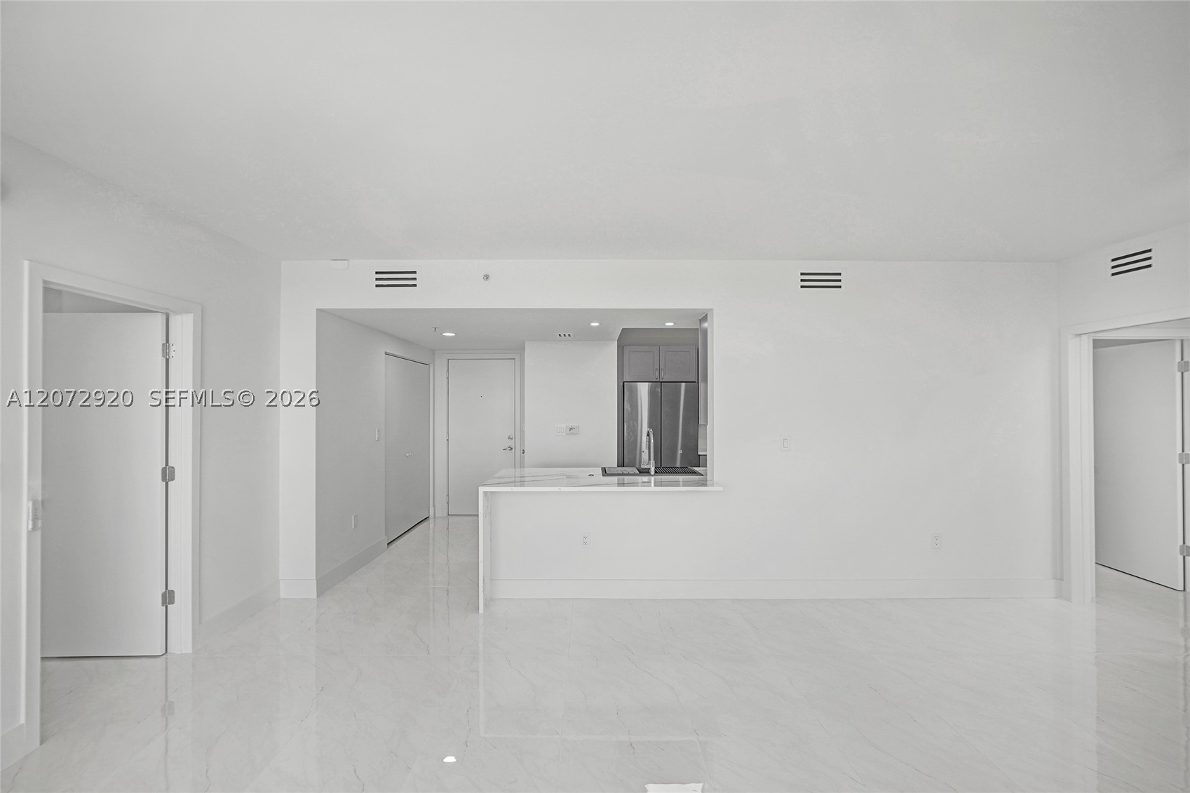 2775 NE 187th St #514 Aventura, FL 33180