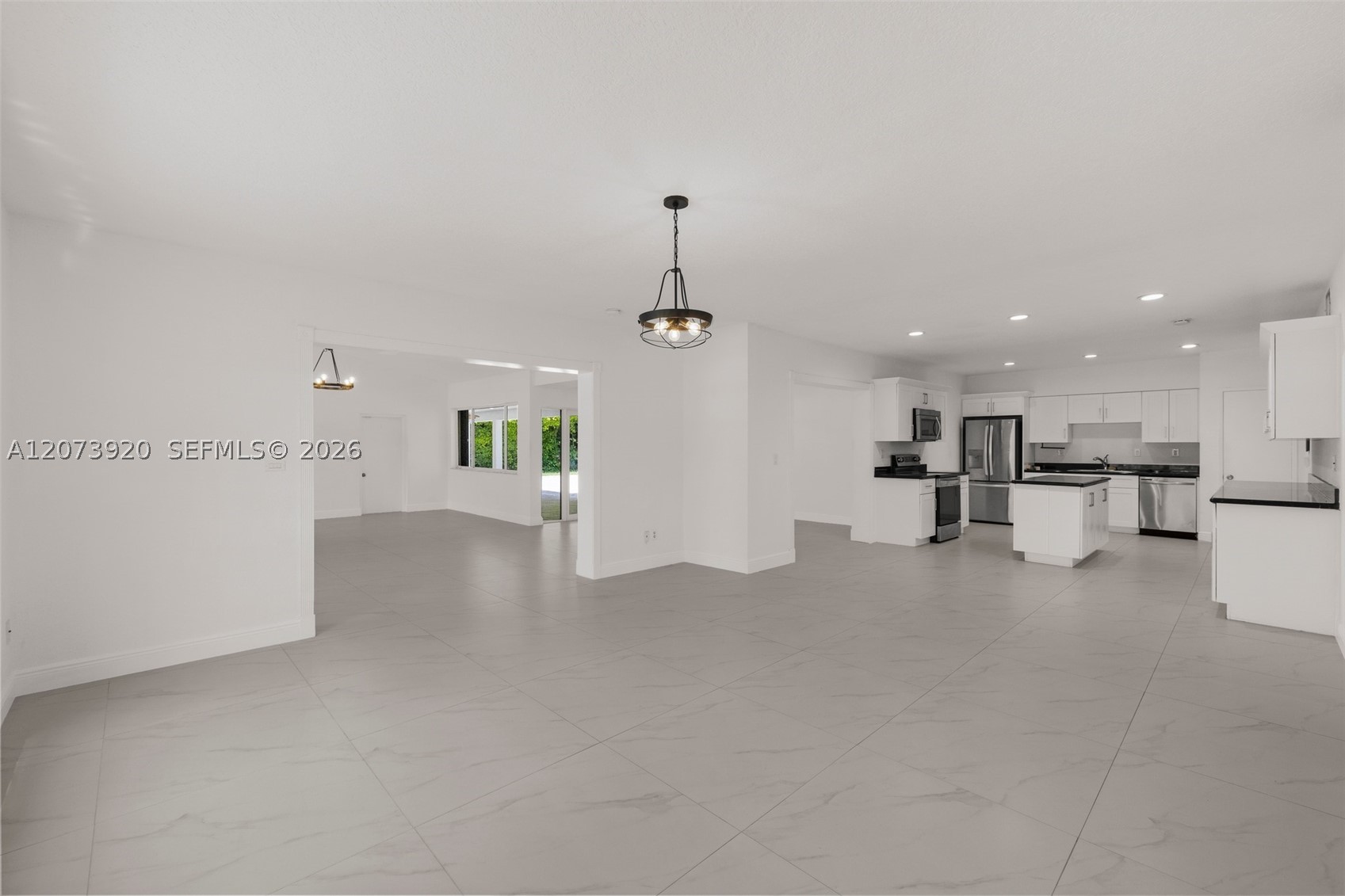 8261 SW 142nd St Palmetto Bay, FL 33158