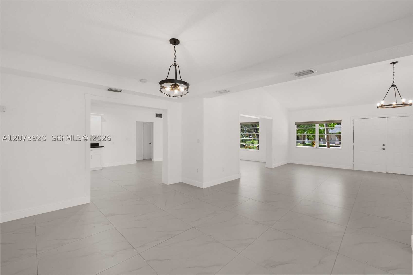 8261 SW 142nd St Palmetto Bay, FL 33158