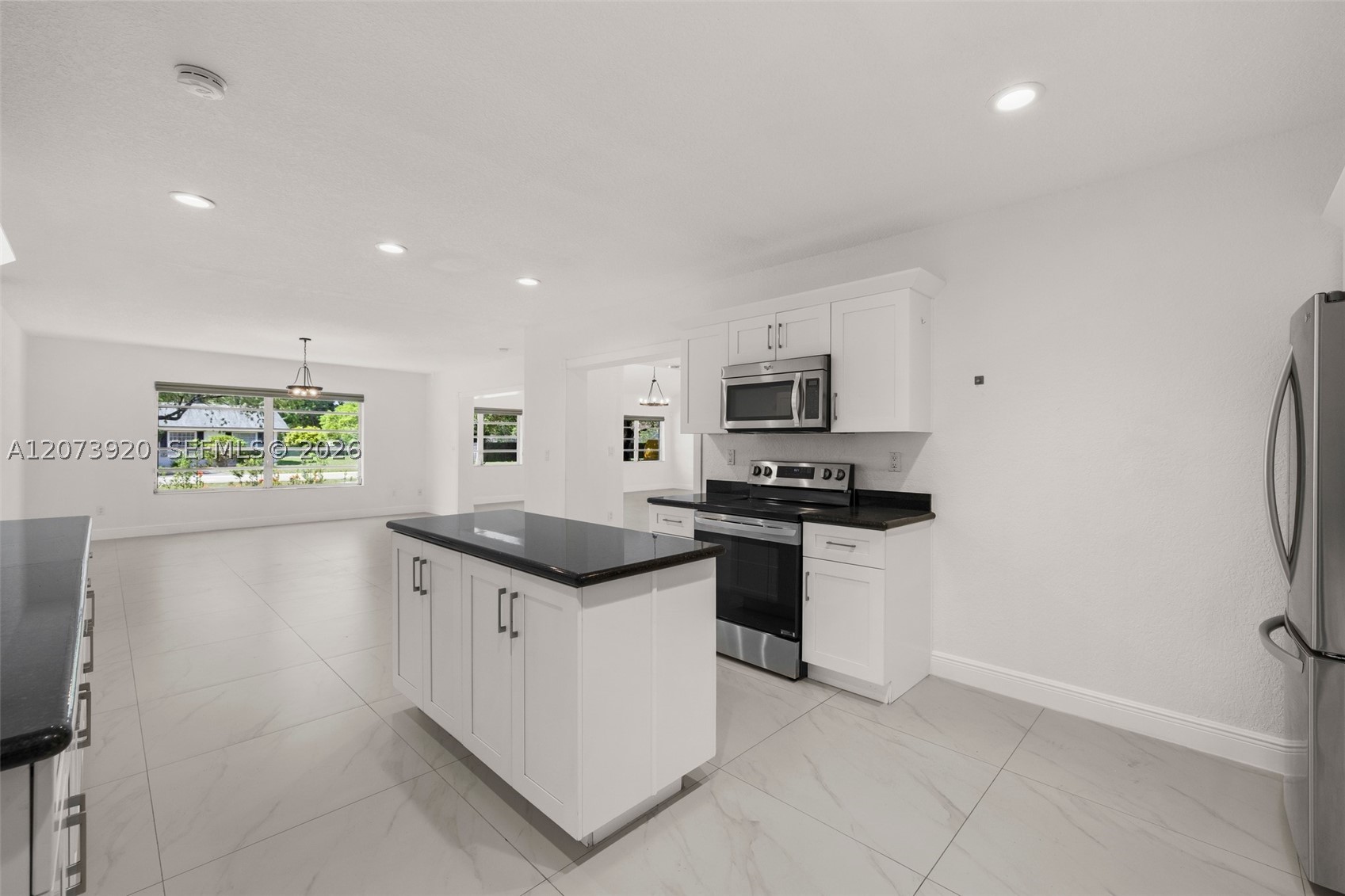 8261 SW 142nd St Palmetto Bay, FL 33158