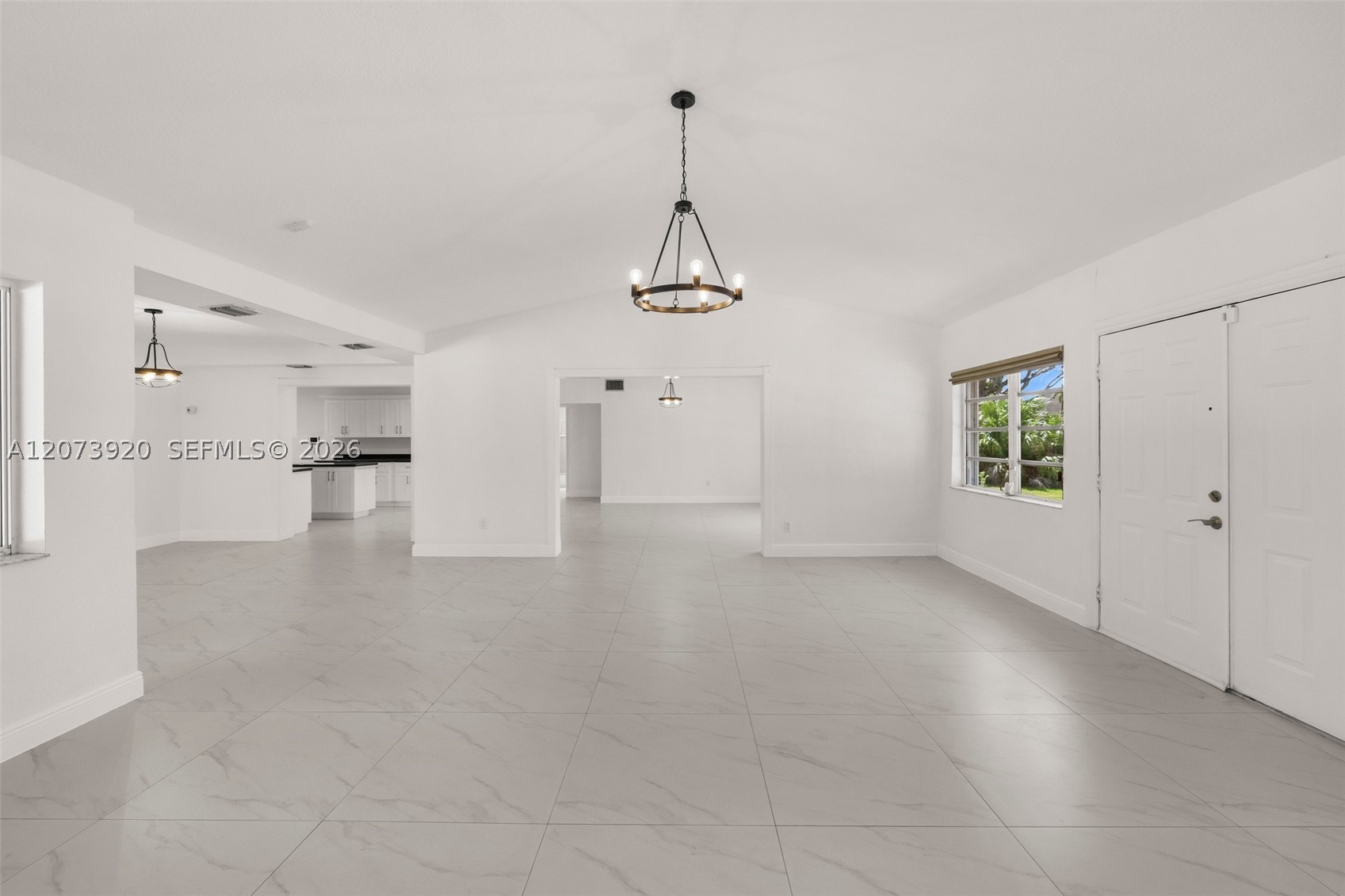 8261 SW 142nd St Palmetto Bay, FL 33158
