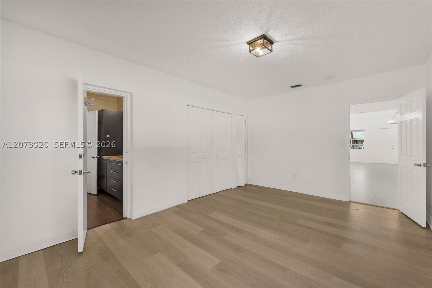 8261 SW 142nd St Palmetto Bay, FL 33158