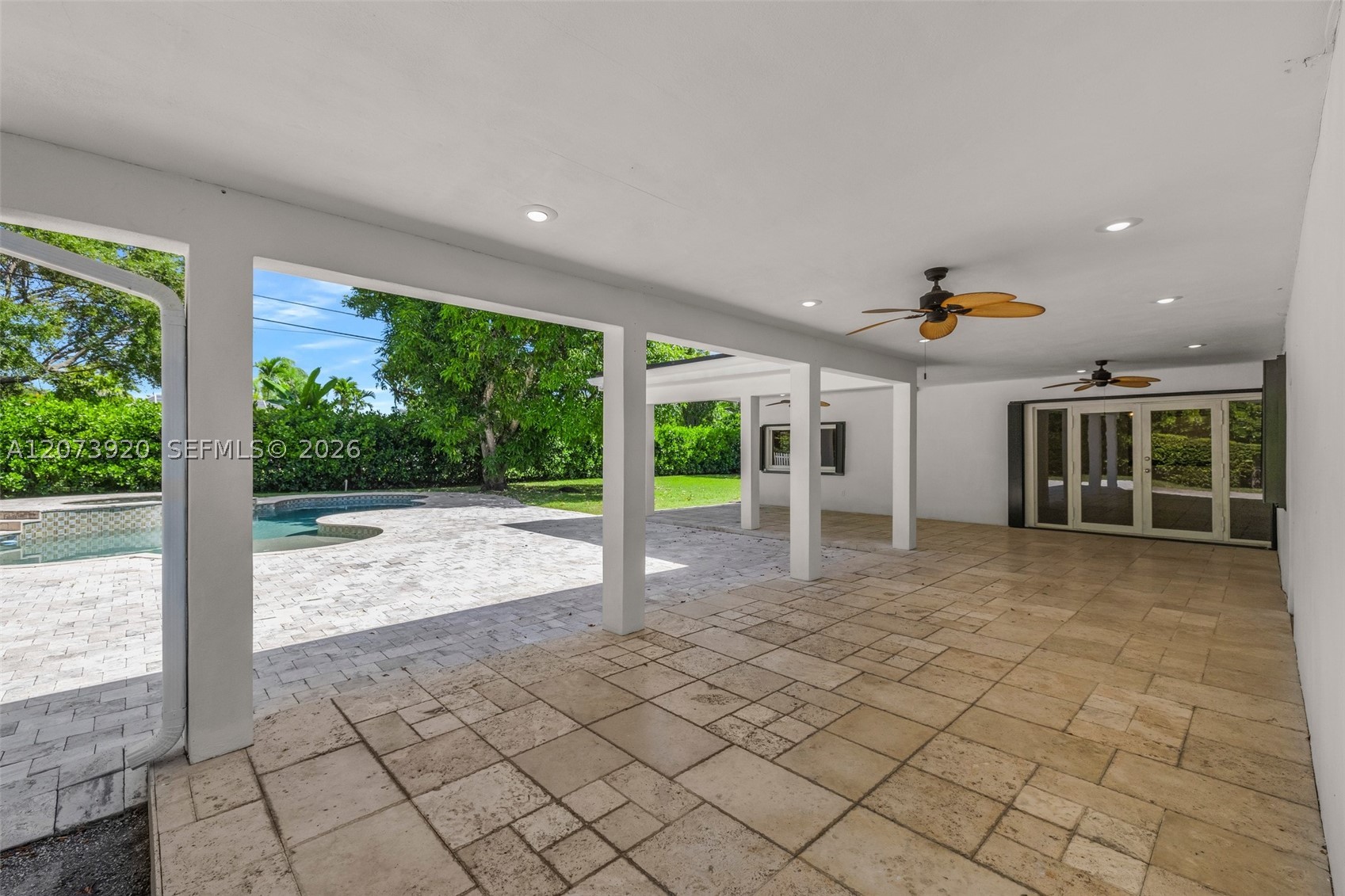 8261 SW 142nd St Palmetto Bay, FL 33158