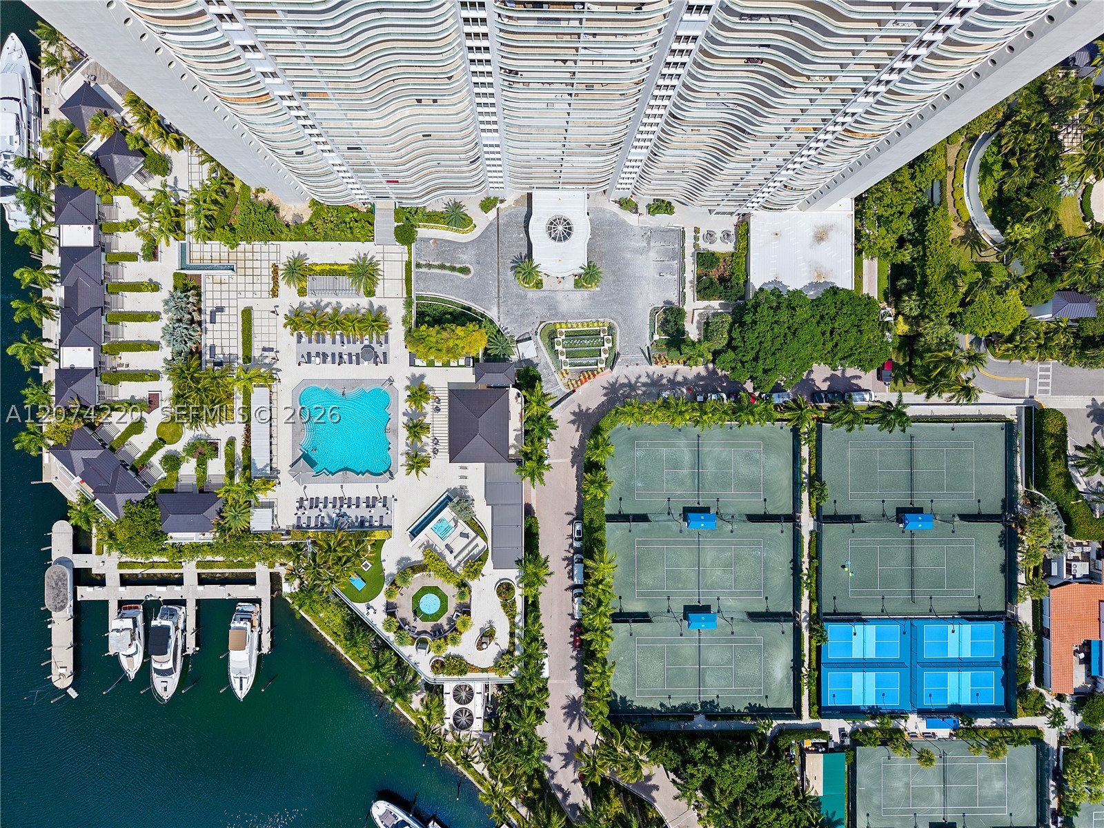 7000 Island Blvd #609 Aventura, FL 33160