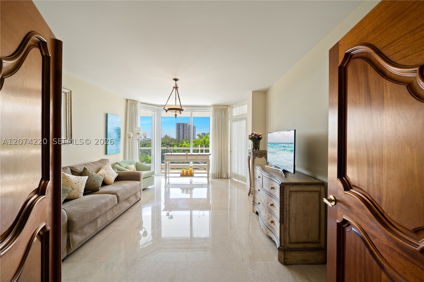 7000 Island Blvd #609 Aventura, FL 33160