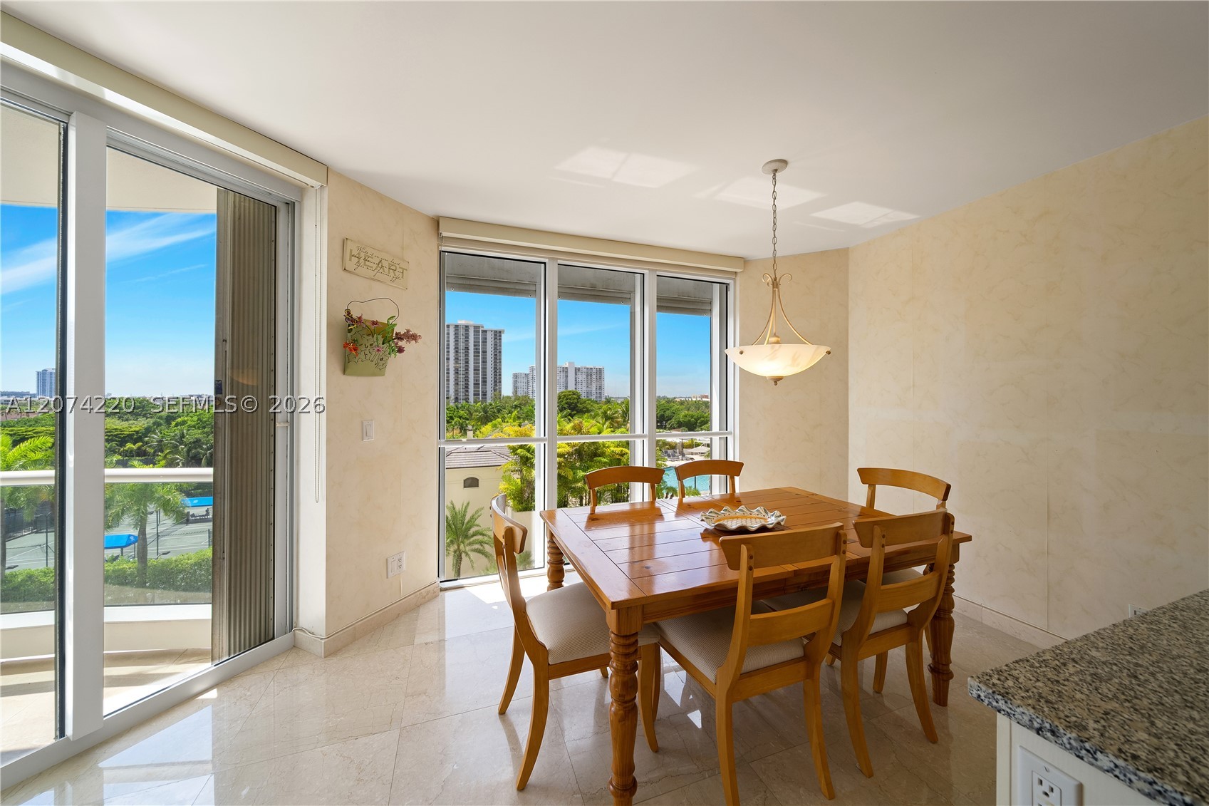 7000 Island Blvd #609 Aventura, FL 33160