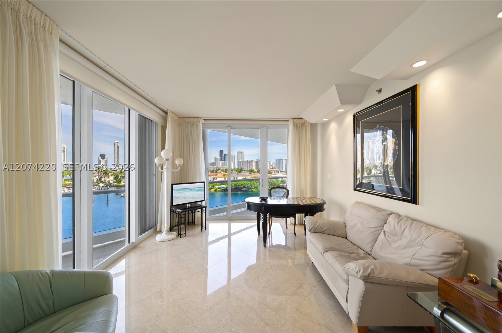 7000 Island Blvd #609 Aventura, FL 33160