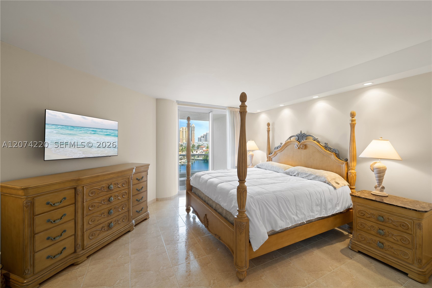 7000 Island Blvd #609 Aventura, FL 33160
