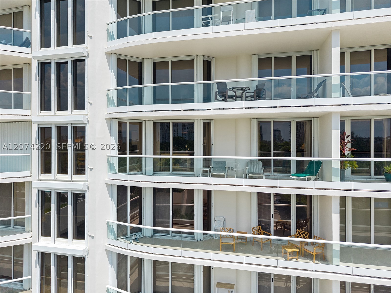 7000 Island Blvd #609 Aventura, FL 33160