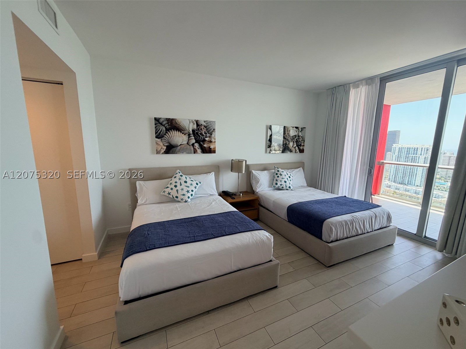 image Beachwalk Condominium19