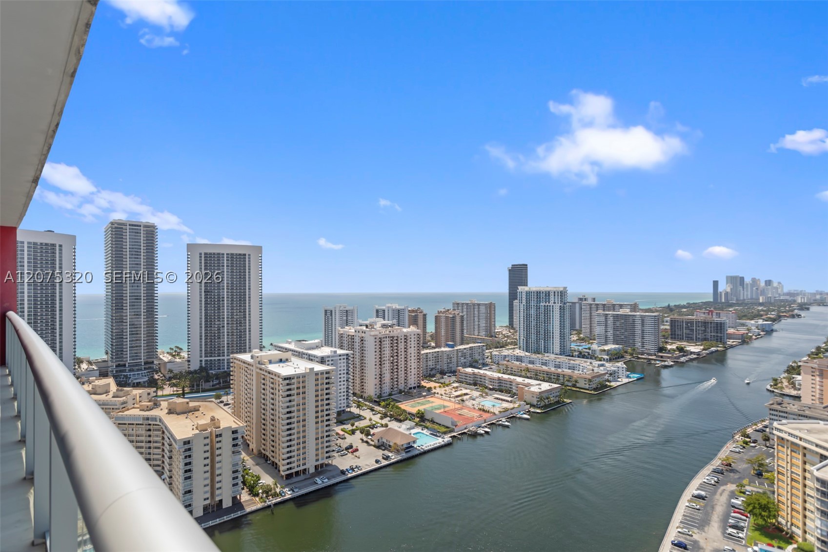 image Beachwalk Condominium25