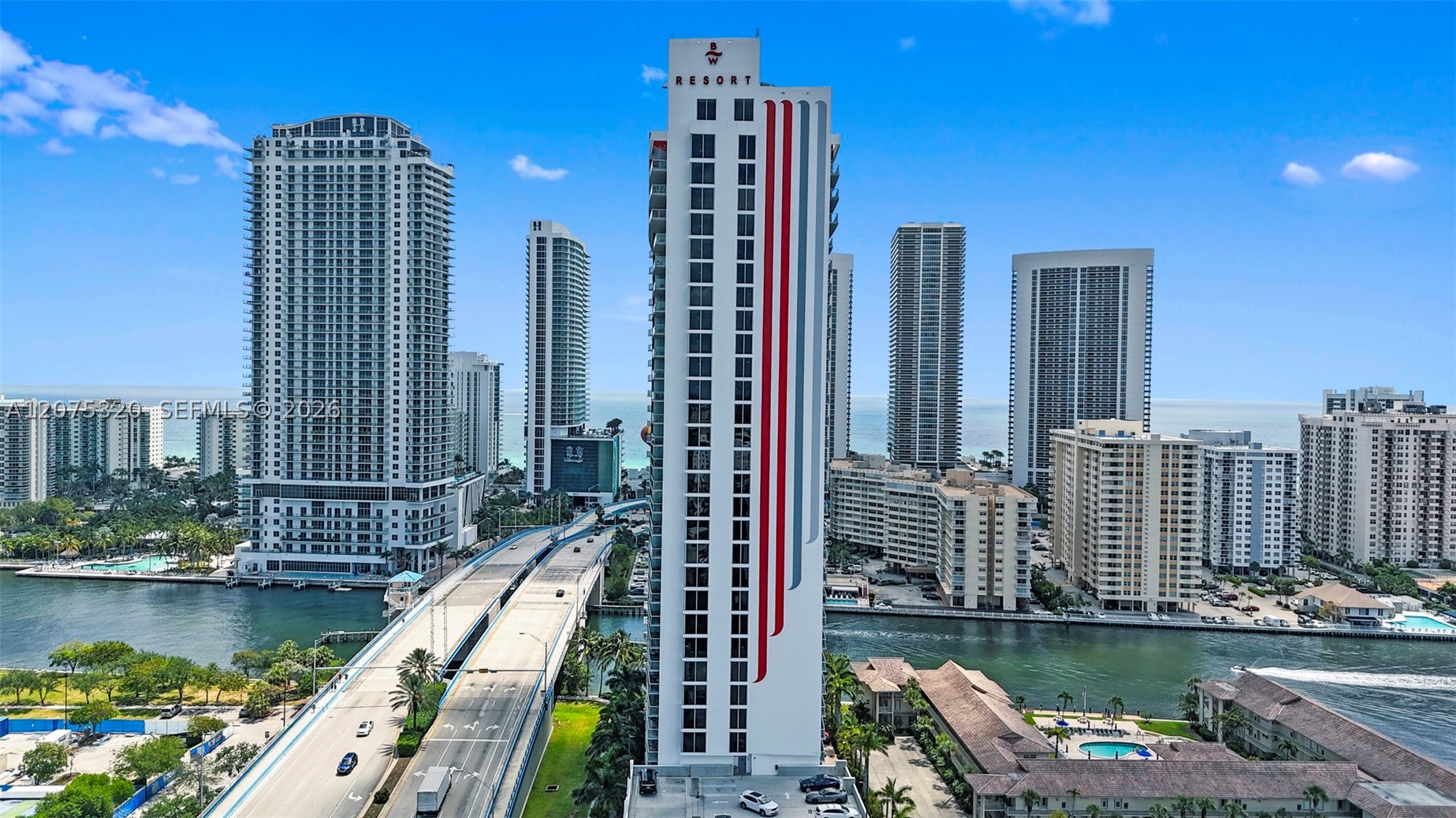 image Beachwalk Condominium2