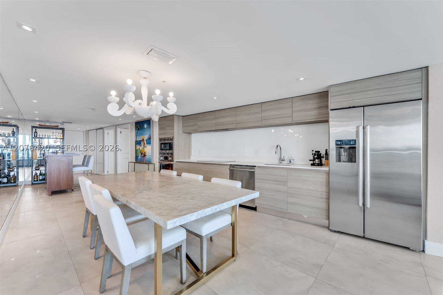 6620 Indian Crk Dr #609 Miami Beach, FL 33141
