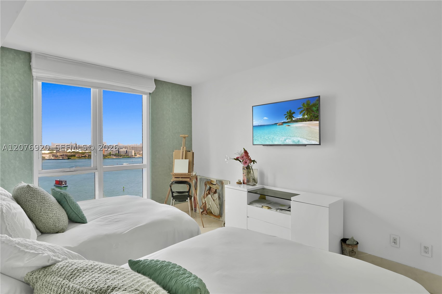 901 Brickell Key Blvd #1807 Miami, FL 33131