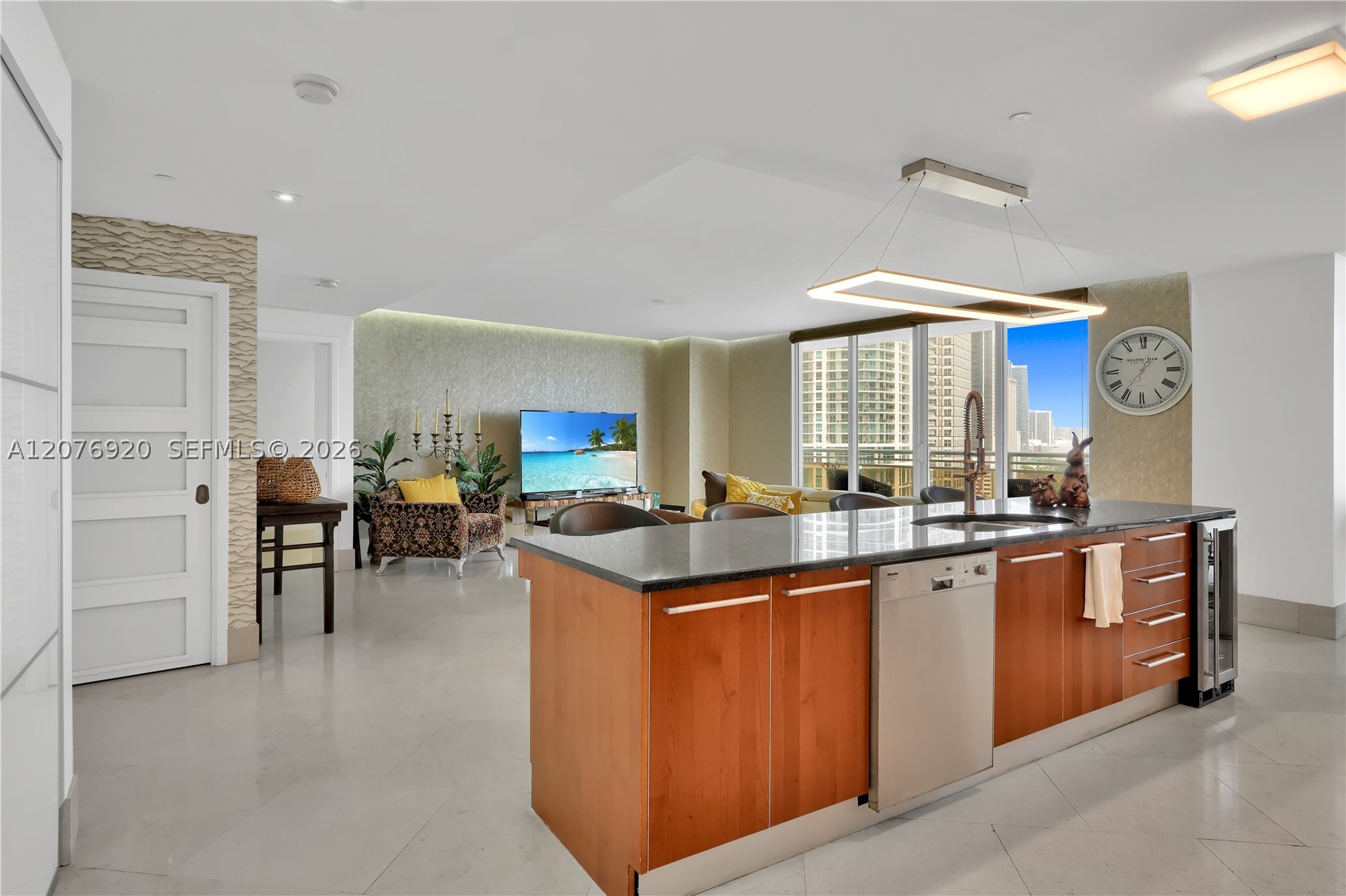 901 Brickell Key Blvd #1807 Miami, FL 33131