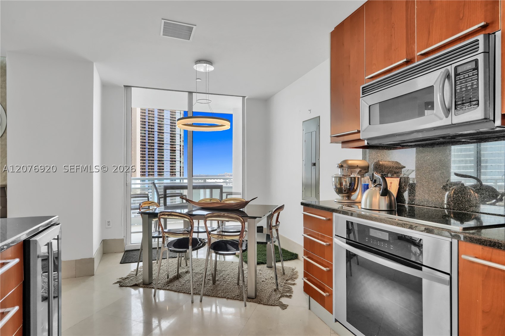 901 Brickell Key Blvd #1807 Miami, FL 33131