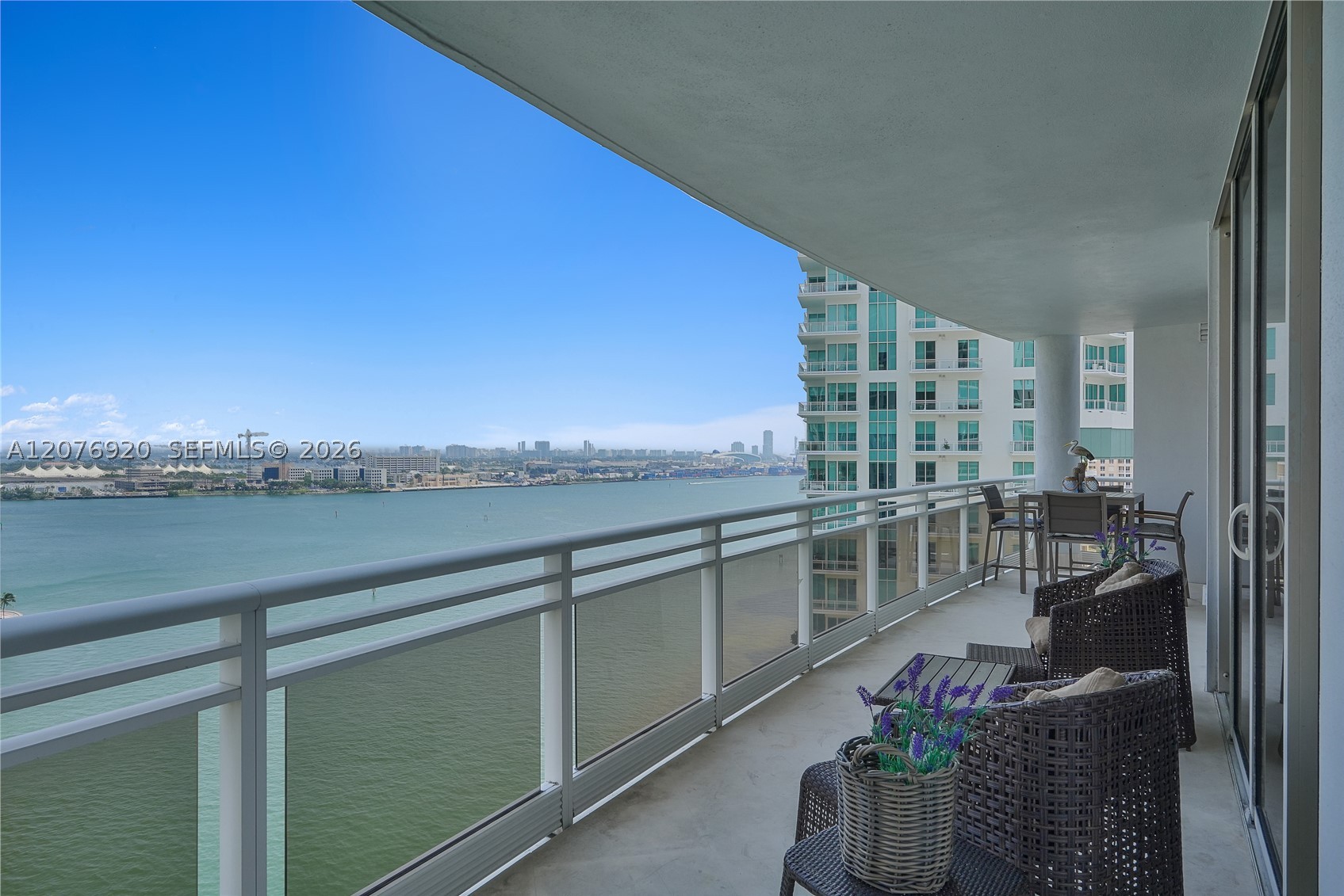 901 Brickell Key Blvd #1807 Miami, FL 33131